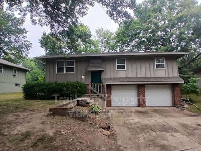 401 SW Stoney Brook Ln