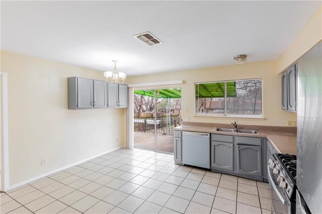 2325 Bendridge Trail