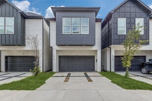 5618 Canal St in Houston, TX - Building Photo