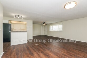 5806 Resik Dr in Huber Heights, OH - Building Photo - Building Photo