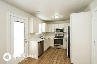 5755 Hartsville Pike in Lebanon, TN - Foto de edificio - Building Photo