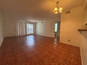 6405 Westward St in Houston, TX - Building Photo - Building Photo