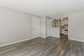 330 Vehr Dr in Colorado Springs, CO - Building Photo - Building Photo