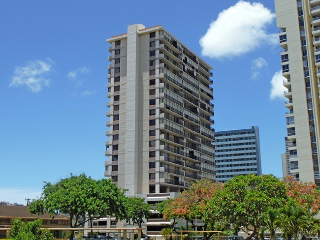 2754 Kuilei St, Unit #901 in Honolulu, HI - Building Photo