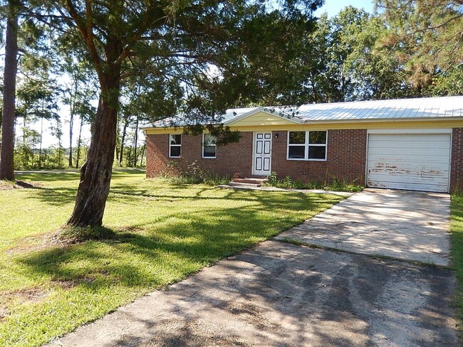 827 Briandav St in Tallahassee, FL - Building Photo - Building Photo