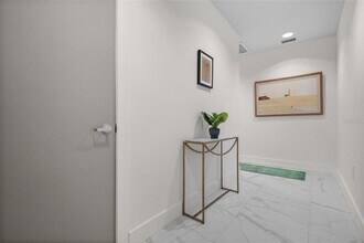1010 Central Ave in St. Petersburg, FL - Building Photo - Building Photo