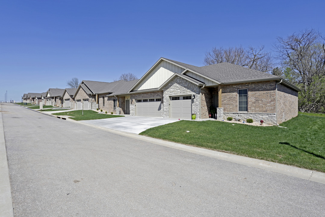 Emerald Villas in Springfield, MO - Foto de edificio