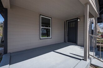 1101 Anthony St in McKinney, TX - Foto de edificio - Building Photo