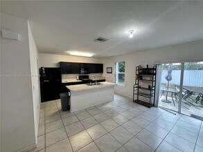 29380 SW 143rd Pl in Homestead, FL - Building Photo - Building Photo