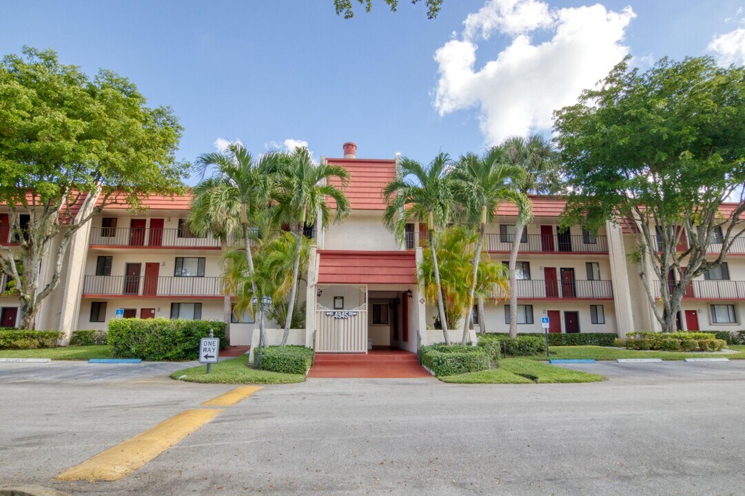 4345 Trevi Ct in Greenacres, FL - Building Photo