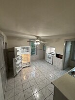 3057 N Holton St in Milwaukee, WI - Building Photo