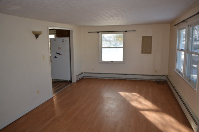 6758 Benton Rd in Marcy, NY - Building Photo - Building Photo