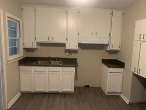 258 5th Ave in Chickasaw, AL - Building Photo - Building Photo