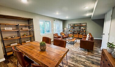 9467 N Baltimore Ave in Kansas City, MO - Foto de edificio - Building Photo