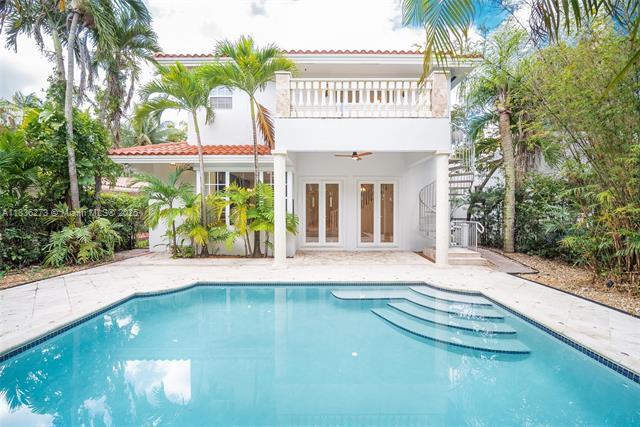 1135 Asturia Ave in Coral Gables, FL - Building Photo