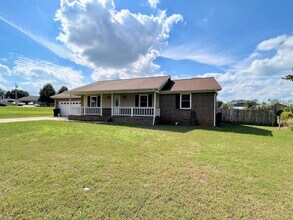 112 Hazelwood Dr in Hazel Green, AL - Building Photo - Building Photo