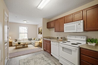 Valera East in Greenville, NC - Building Photo - Building Photo