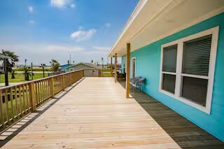 305 Jettyview Rd in Surfside Beach, TX - Building Photo - Building Photo