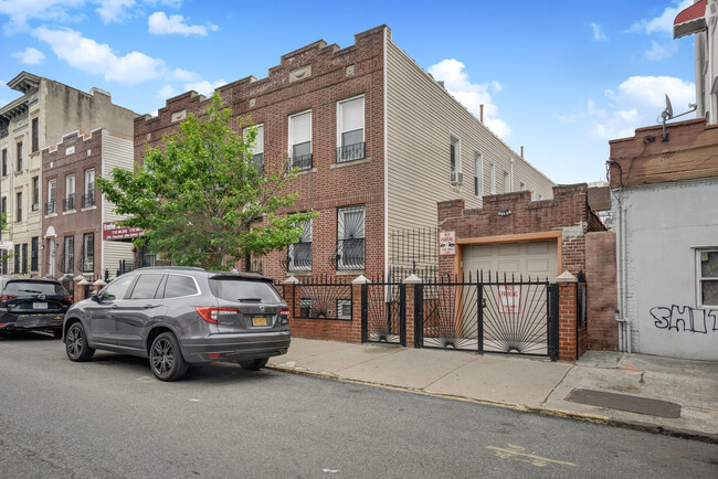 288 Palmetto St in Brooklyn, NY - Building Photo - Building Photo