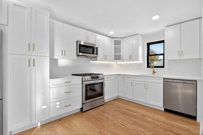 167 Harrison Ave in Montclair, NJ - Building Photo - Building Photo