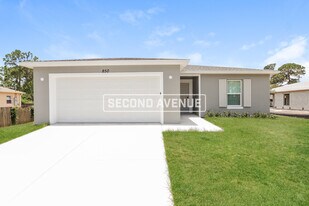 850 Algaringo Ave SE in Palm Bay, FL - Building Photo