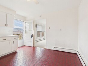 904 Mount Pleasant Rd in Dauphin, PA - Building Photo - Building Photo