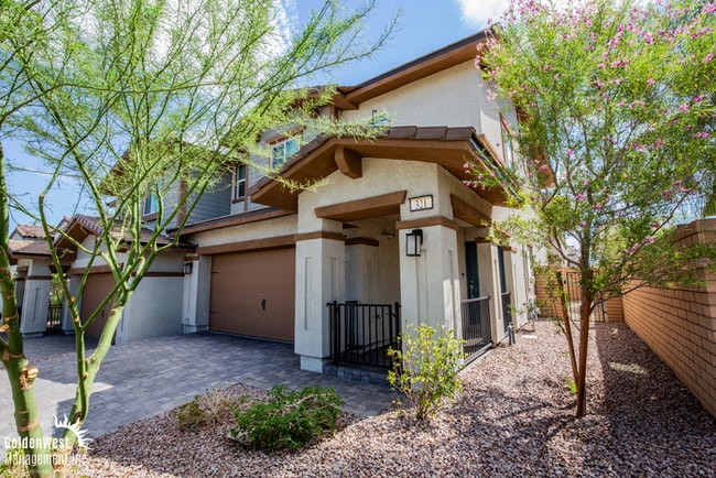 property at 321 Bay Village Pl