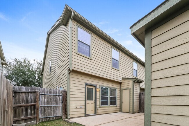 23611 Twisting Falls Dr in Spring, TX - Building Photo - Building Photo