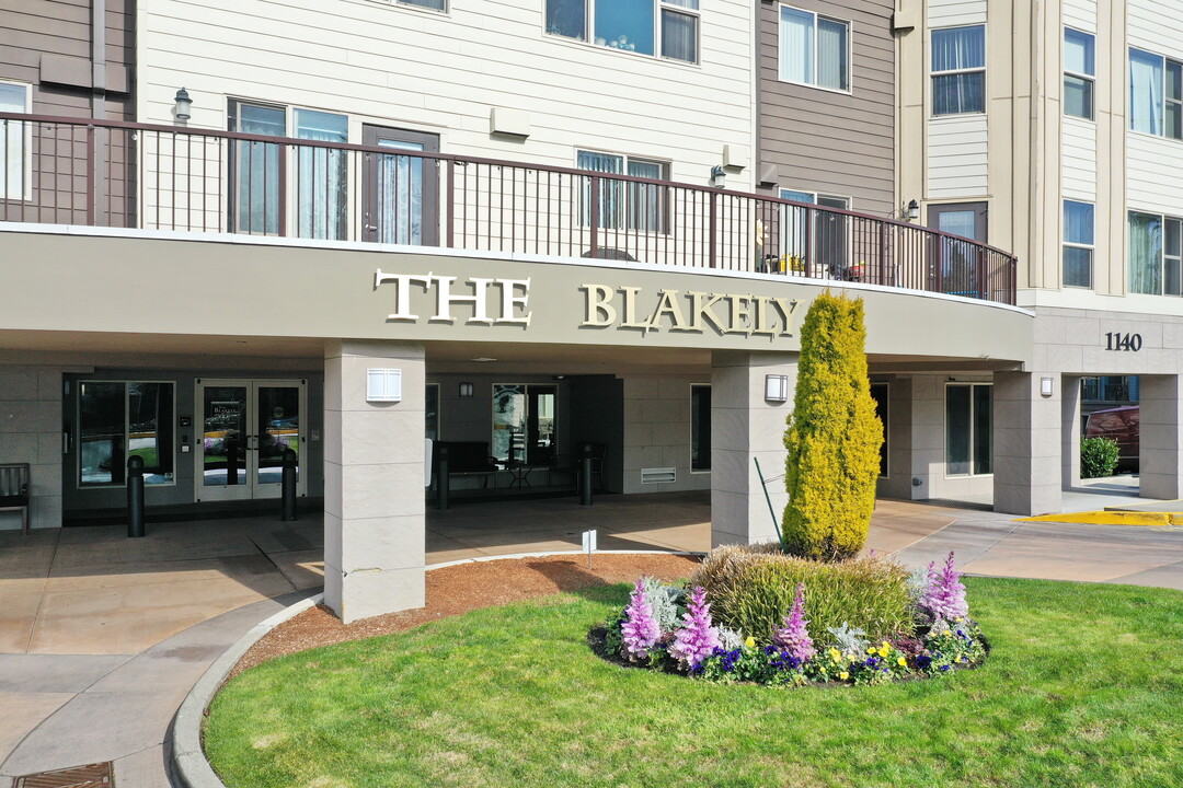 The Blakely at Echo Lake in Shoreline, WA - Building Photo