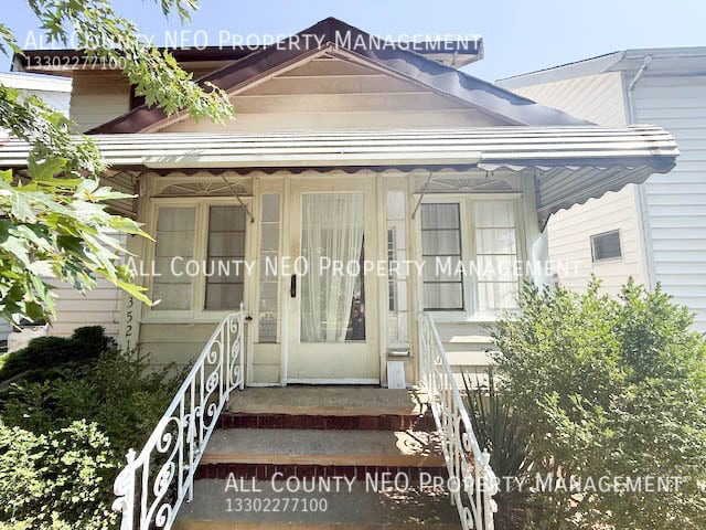 property at 3521 W 123rd St