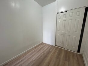 681 Rhinelander Ave in Bronx, NY - Building Photo - Building Photo