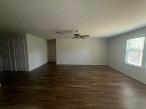 4217 Amber Ruse Dr in Panorama Village, TX - Building Photo - Building Photo