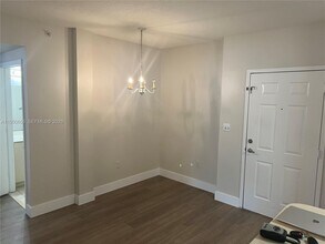 11040 SW 196th St in Miami, FL - Building Photo - Building Photo