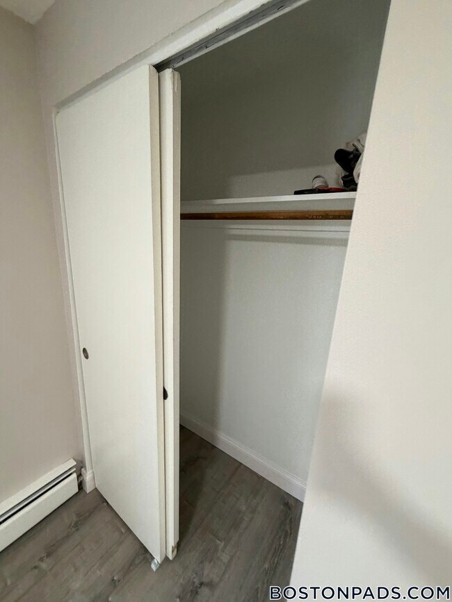 71 Bernier St in Lowell, MA - Foto de edificio - Building Photo