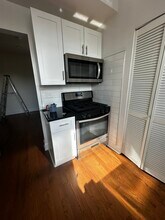 1145 W Lunt Ave, Unit 1149-3 in Chicago, IL - Building Photo - Building Photo