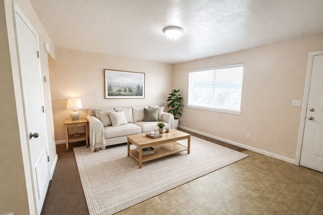 2173 S State St, Unit 5