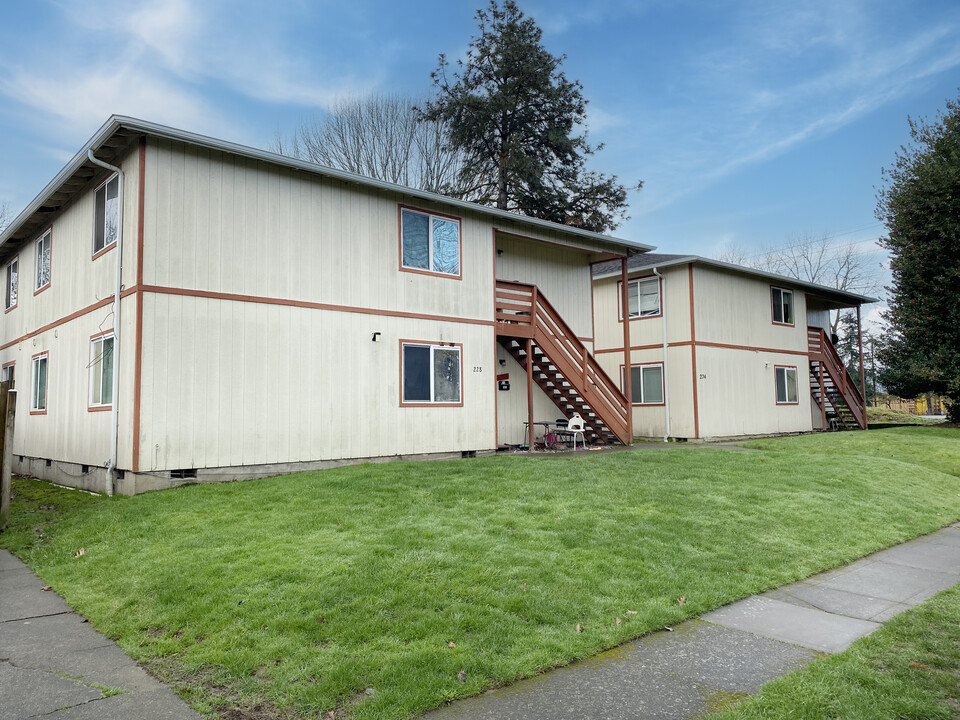 8-Plex in Longview, WA - Building Photo