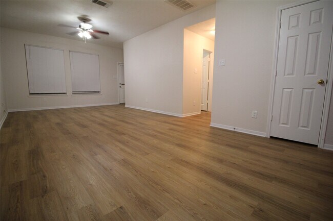 21123 Sprouse Cir in Humble, TX - Building Photo - Building Photo