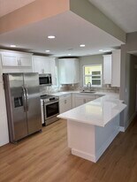 5935 Tidewood Ave in Sarasota, FL - Building Photo