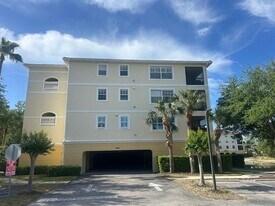 940 Cooper St in Venice, FL - Building Photo
