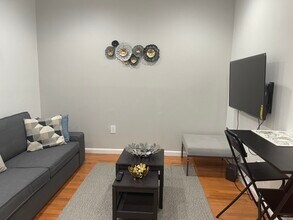 1113 Queen St NE in Washington, DC - Building Photo - Building Photo