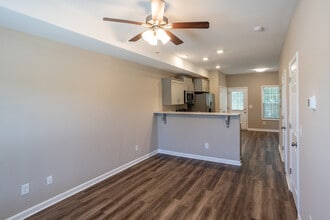 55 Durrett Dr in Clarksville, TN - Foto de edificio - Interior Photo