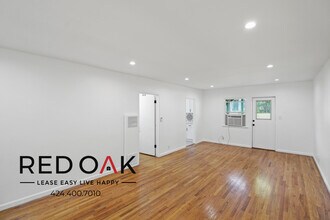 2247 Merton Ave in Los Angeles, CA - Building Photo - Building Photo