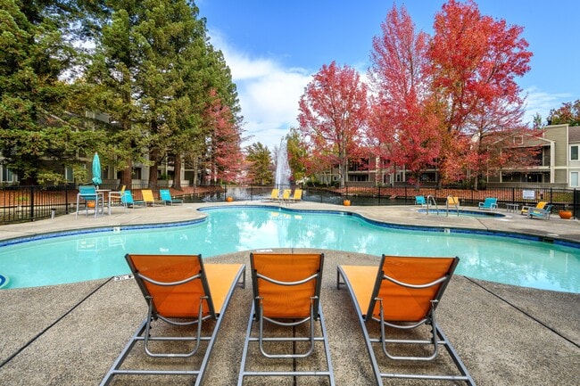 Harbor Oaks Apartments