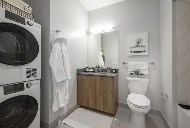 155 Broadway, Unit 11