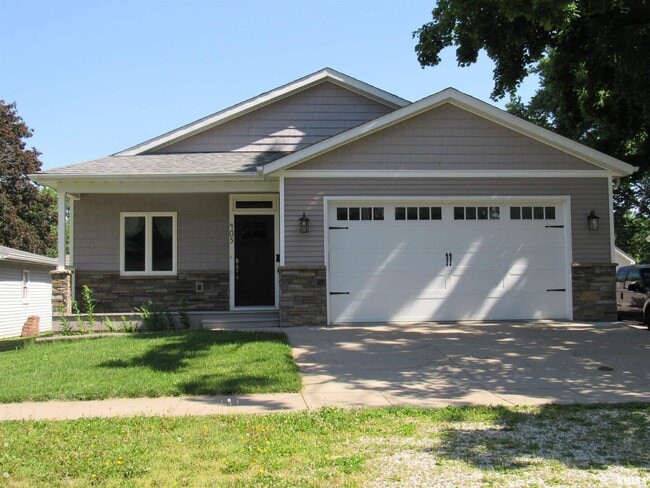 property at 405 E Palace Row