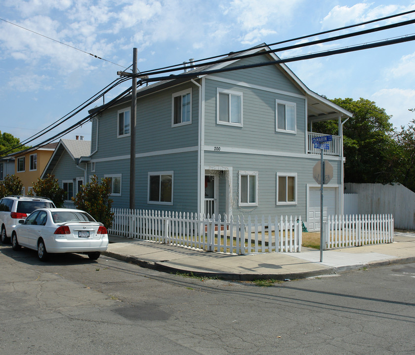 200 Illinois St in Vallejo, CA - Building Photo