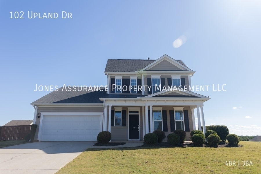 102 Upland Dr in Easley, SC - Building Photo