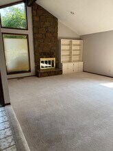 14220 SW Daphne St in Beaverton, OR - Building Photo - Building Photo