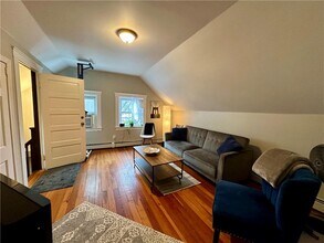 1003-1003 Narragansett Blvd in Providence, RI - Building Photo - Building Photo